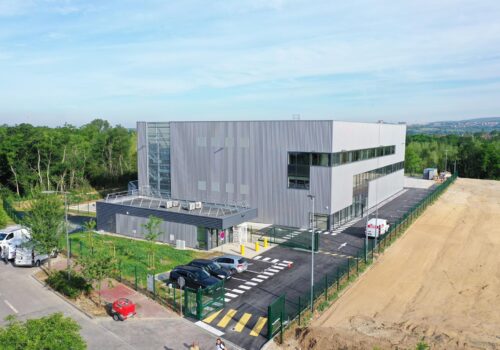GROUPE IDEC INVEST MET A BAIL LE PREMIER BÂTIMENT DU NOUVEAU CAMPUS THÉSÉE DATACENTER, UNE NOUVELLE SOLUTION 100 % FRANÇAISE