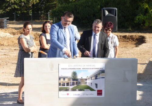 SEQUABAT POSE LA 1ERE PIERRE D’UN EHPAD POUR DOMUSVI A MIREVAL (34)