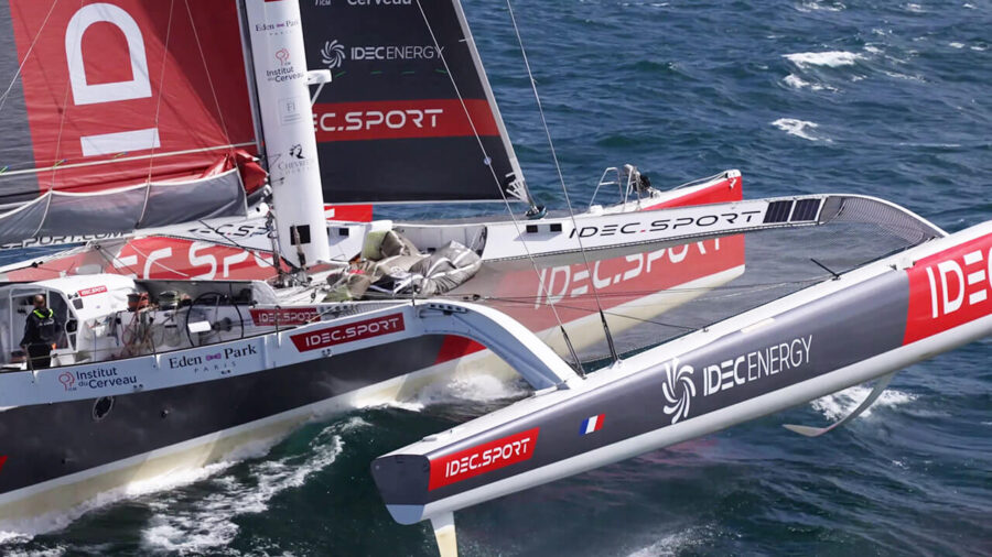 Vidéo hélico Maxi-Trimaran IDEC SPORT - septembre 2022