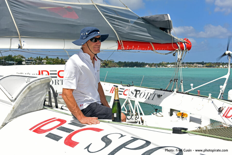 Francis Joyon à bord d'IDEC SPORT