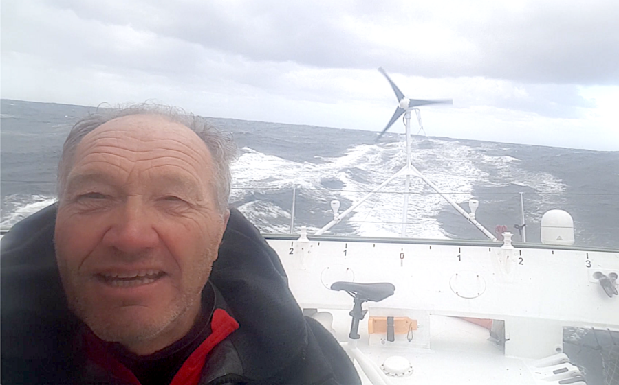 Francis Joyon franchit le Cap des tempêtes avec deux jours et 19 heures d’avance!