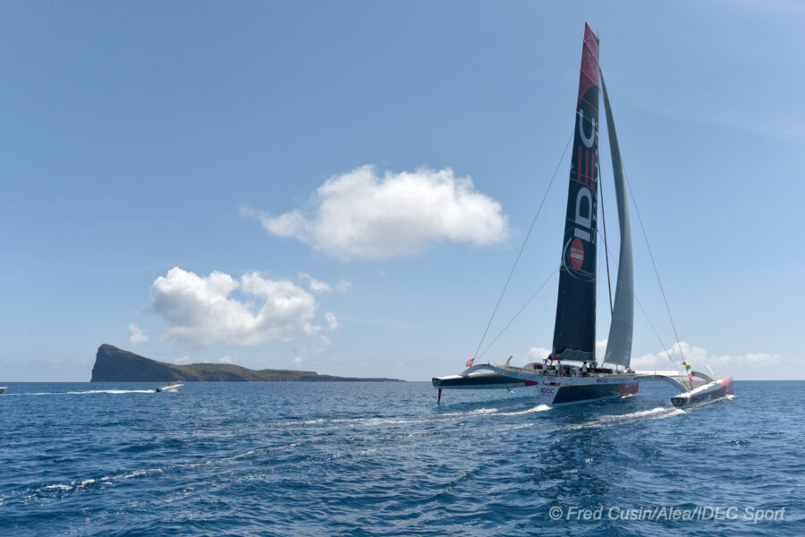 Départ Francis Joyon / IDEC SPORT - île Maurice